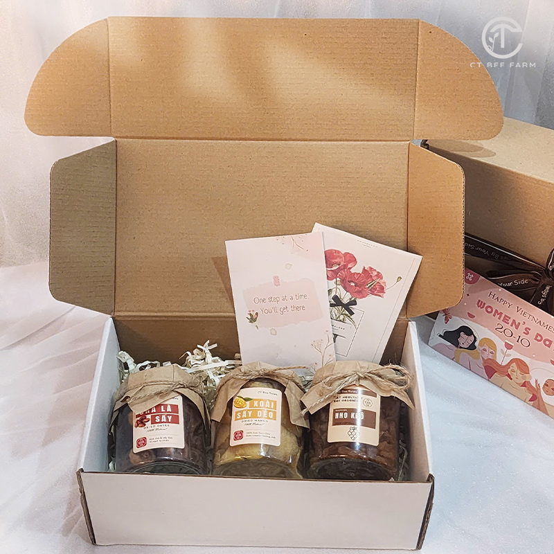 Quà tặng 20/10 Set trái cây sấy G401 tặng phái nữ Quà tặng 20/10 Set trái cây sấy G401 tặng phái nữ